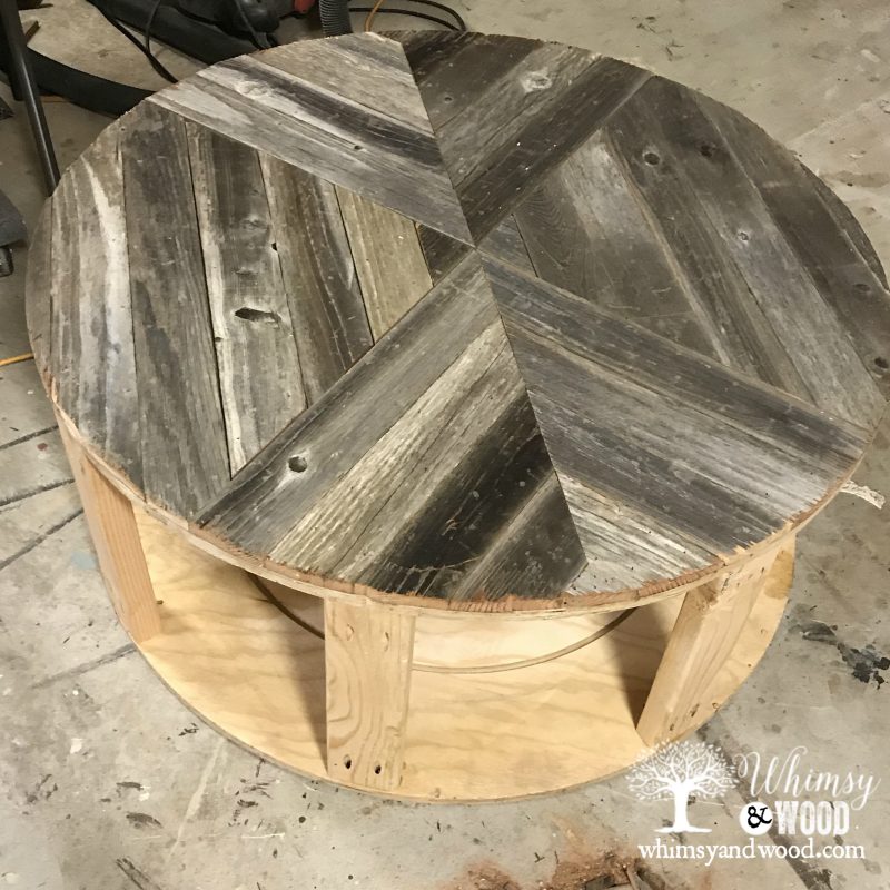 Reclaimed wood coffee table-the table top design