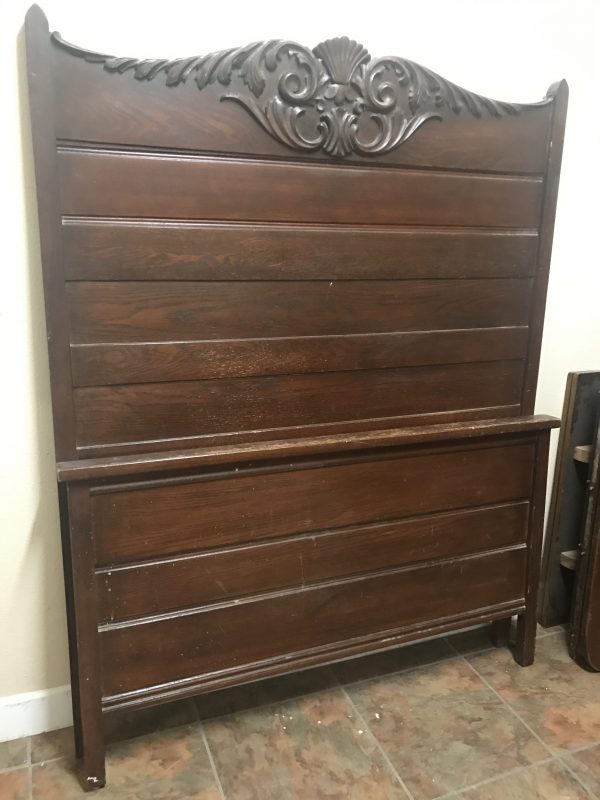 Antique Queen Bed. Headboard, Footboard, & Rails. Can be Entry bench